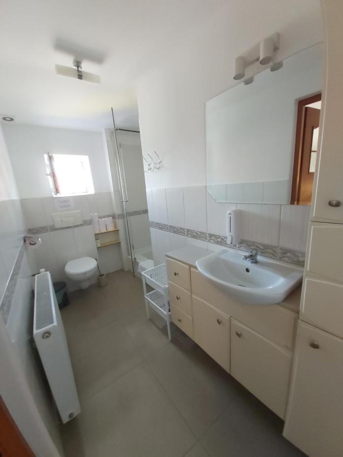 Pokoje Podzamcze Apartment Stare Drawsko Ngoại thất bức ảnh